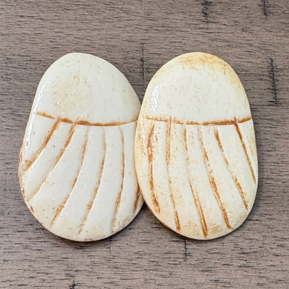 Cream and Tan Shell-Shaped Earrings